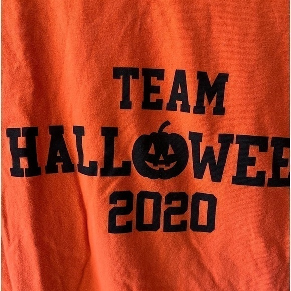 𝅺TEAM Halloween Orange and Black Raglan Sleeve 2020 kids size 16 - Picture 1 of 3